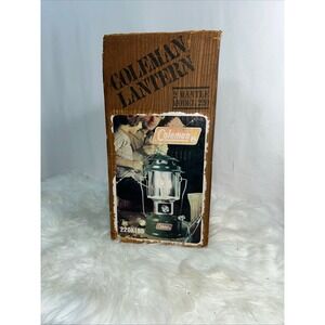 Vintage Coleman Lantern 220K195  Double Mantle Green Gas Camping Light w/ box